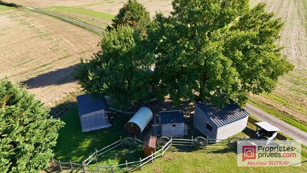 Ensemble immobilier : Maison + Gîtes Insolites