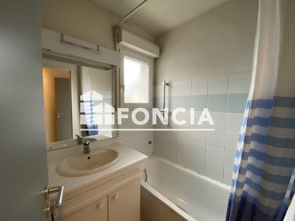 Location Appartement 2 pièces 46.29 m² - 114 RUE DE L'ORMEAU Cadaujac 33140