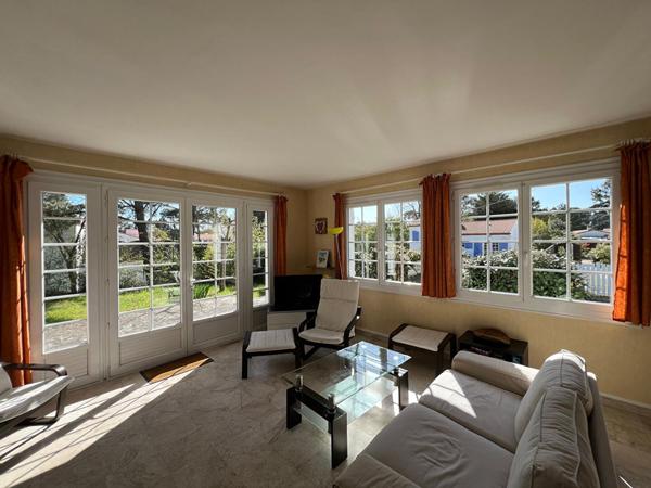 Maison familiale sous les pins de la Grière !