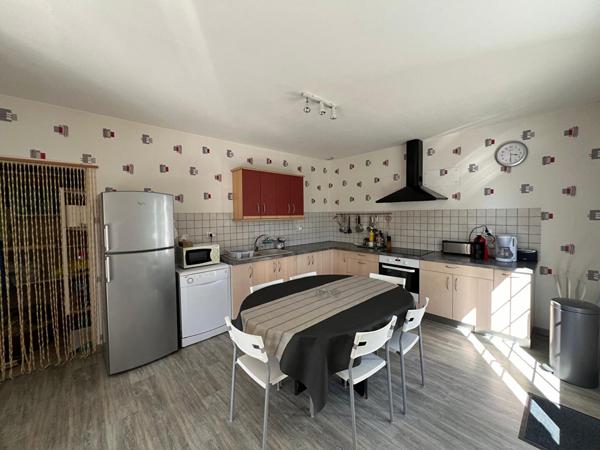 Maison familiale sous les pins de la Grière !