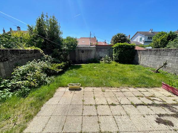 Maison Nantes Longchamp 146.07 m2, 4chambres, sous sol complet, jardin clos, garage