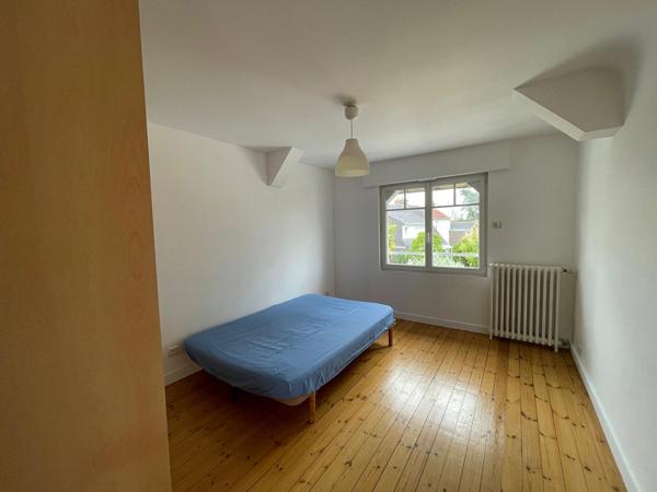 Maison Nantes Longchamp 146.07 m2, 4chambres, sous sol complet, jardin clos, garage
