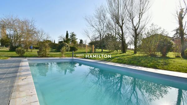 CHARMANTE PROPRIETE AVEC PRAIRIES, PISCINE, GARAGE ET BATIMENTS ANNEXES Cordes sur ciel