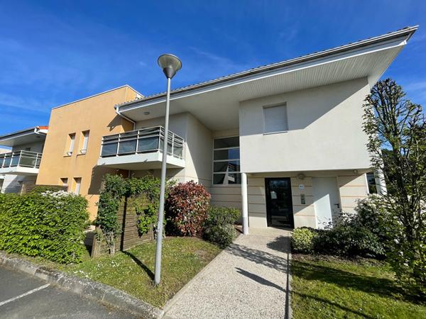 Appartement MEUBLE Cholet 2 pièce(s) 40.72 m2