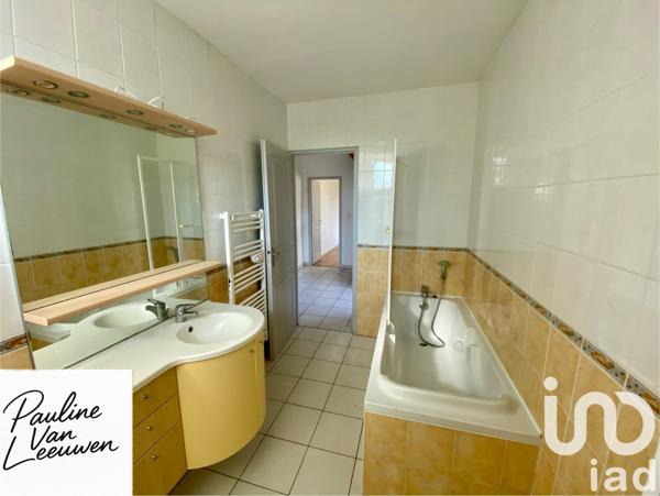 Maison à vendre 4 pièces 108 m² Saint-Parres-lès-Vaudes