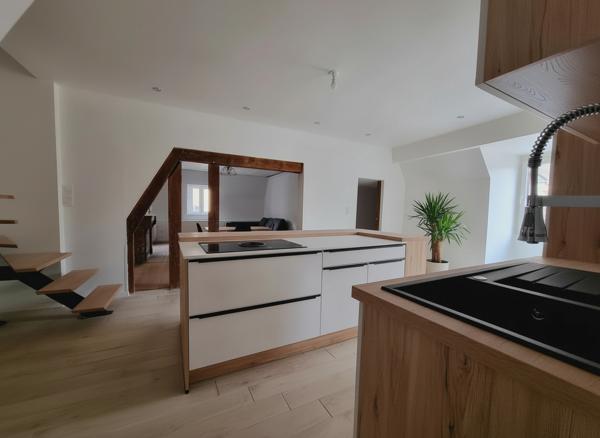 Lot de 2 Appartements DIJON 5 Pièces 163.12 m² dans hôtel particulier