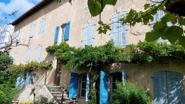 Maison de caractère avec terrain arboré Marvejols