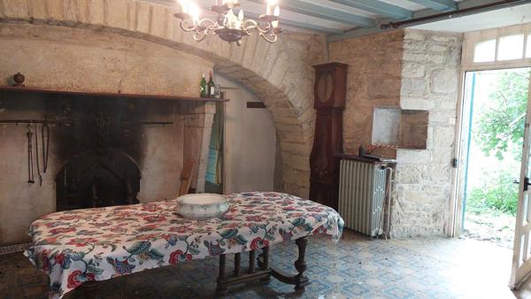 Maison de caractère avec terrain arboré Marvejols