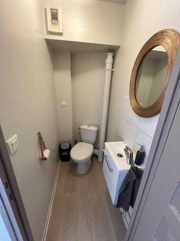 GRAND APPARTEMENT AVEC BEAUX VOLUMES