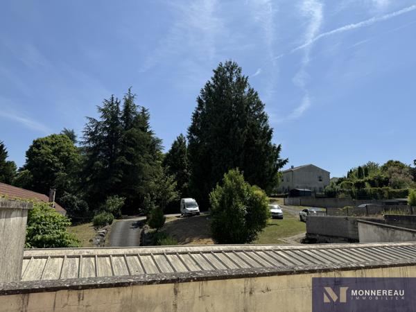 ENSEMBLE IMMOBILIER AVEC LOCAL COMMERCIAL ET LOGEMENT AVEC JARDIN Détails des diagnostics énergétiques