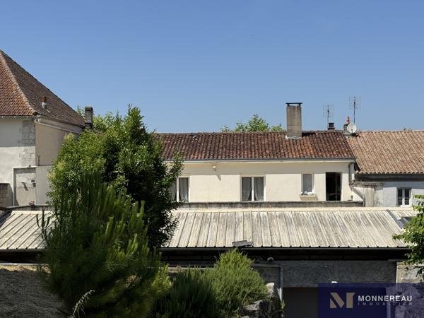 ENSEMBLE IMMOBILIER AVEC LOCAL COMMERCIAL ET LOGEMENT AVEC JARDIN Détails des diagnostics énergétiques