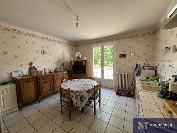 ENSEMBLE IMMOBILIER AVEC LOCAL COMMERCIAL ET LOGEMENT AVEC JARDIN Détails des diagnostics énergétiques