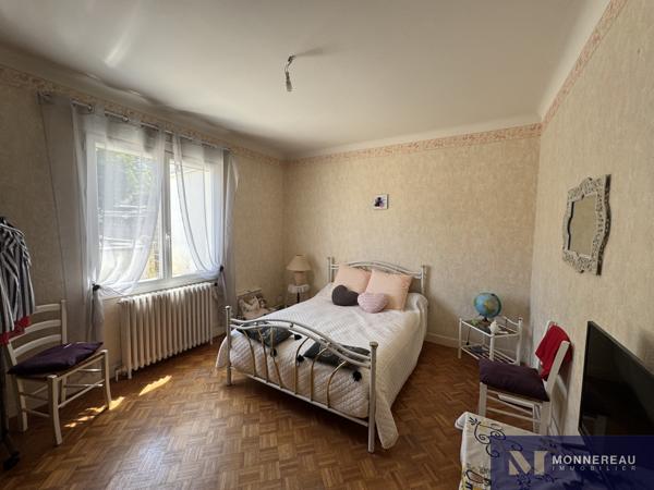 ENSEMBLE IMMOBILIER AVEC LOCAL COMMERCIAL ET LOGEMENT AVEC JARDIN Détails des diagnostics énergétiques
