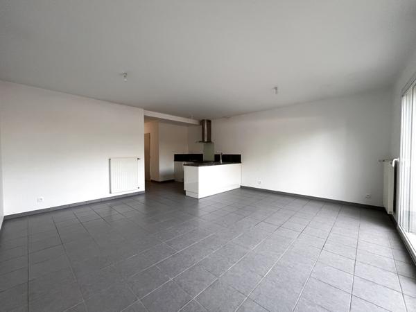 Maison
                                                                                                                                                                                                                                                                                                                        4 pièce(s)                                                                                                                                                                                                          3 chambre(s)                                                                                                                                                                                                          84.4  m²