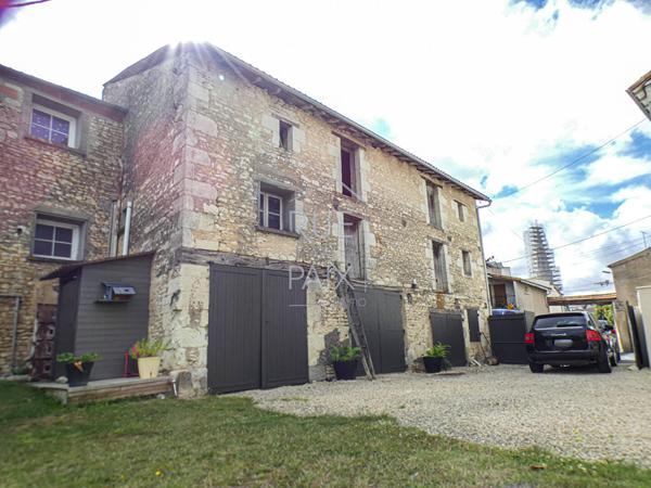 86110 MIREBEAU Maison Mirebeau - 315.96 m2