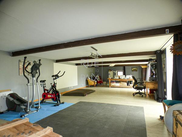 86110 MIREBEAU Maison Mirebeau - 315.96 m2