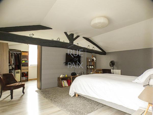 86110 MIREBEAU Maison Mirebeau - 315.96 m2