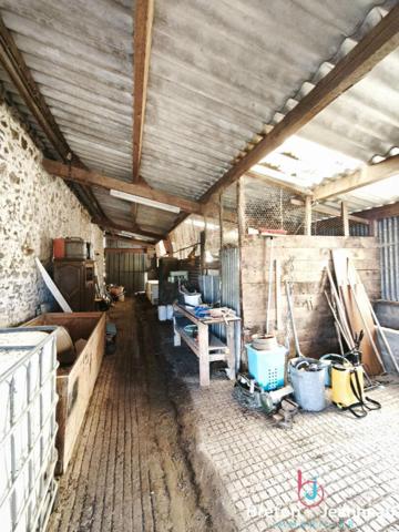 Propriété sur 2 ha 31 avec plan d'eau à Javron les Chapelles