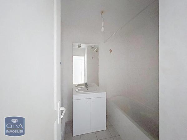 Appartement à vendre 2 pièces 48.72m² Saint-Pierre-du-Mont (40280)