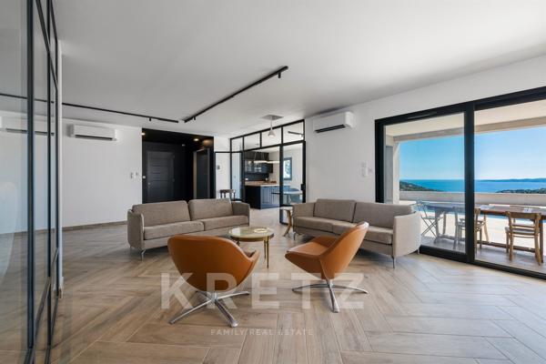 VILLA CONTEMPORAINE • VUE MER •