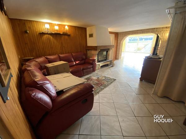 Maison avec sous-sol aménagé, piscine et dépendances à PARAY-LE-MONIAL !!!