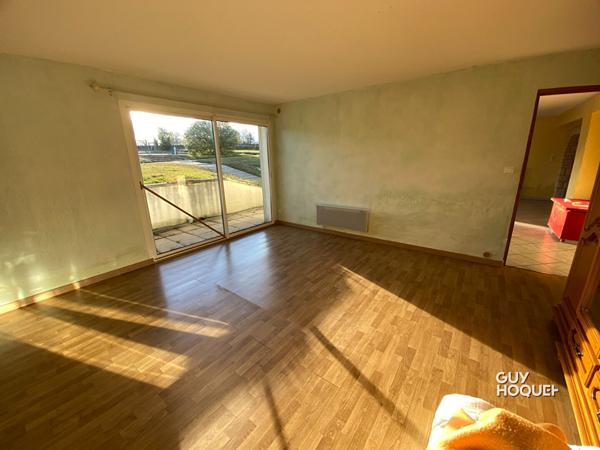 Maison avec sous-sol aménagé, piscine et dépendances à PARAY-LE-MONIAL !!!