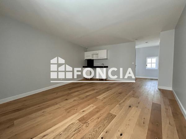 Location Appartement 2 pièces 64.32 m² - 40 RUE EMILE GRAND Albi 81000