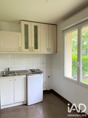 Location studio 26 m² Évry-Courcouronnes