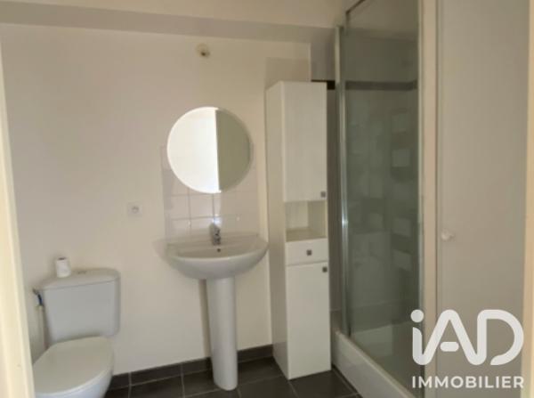 Location studio 26 m² Évry-Courcouronnes