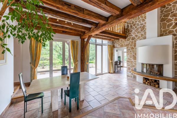 Maison à vendre 8 pièces 177,1 m² Yerres