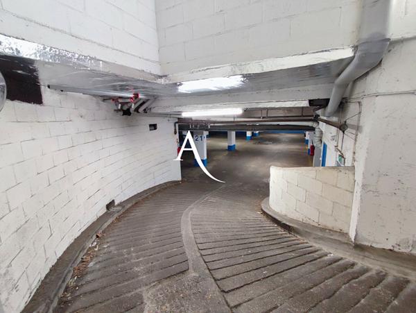 Métro Vaugirard (Paris 15) - Parking en sous sol