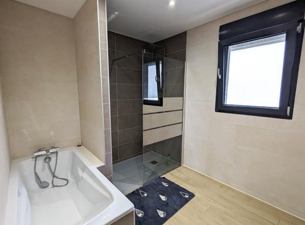 Maison 4 pièces 116m² + hangar