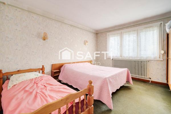 Maison au calme avec jardin. Fort potentiel !