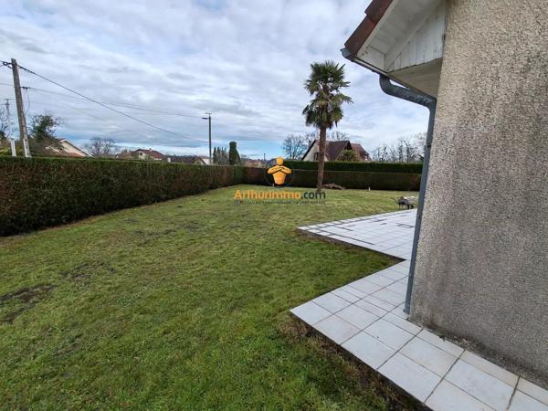 Location                                                      Maison
                        
                     5 pièces                      141 m2                     à Buros