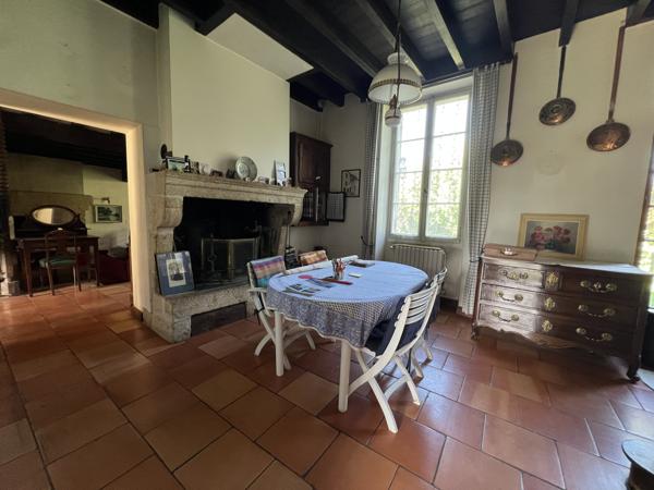 Maison de village 5 pièce(s) 4 chambre(s) 202 m²