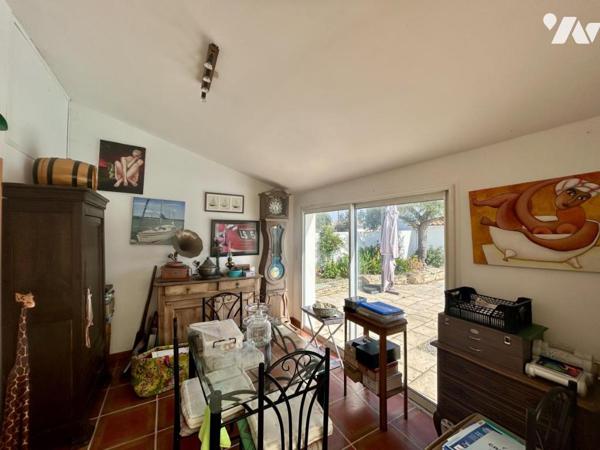 Maison T5 de 122m² avec piscine, proche centre de SOULLANS 