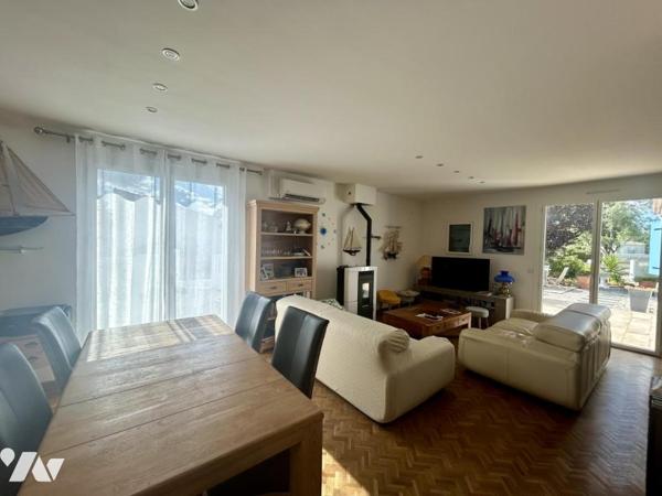 Maison T5 de 122m² avec piscine, proche centre de SOULLANS 