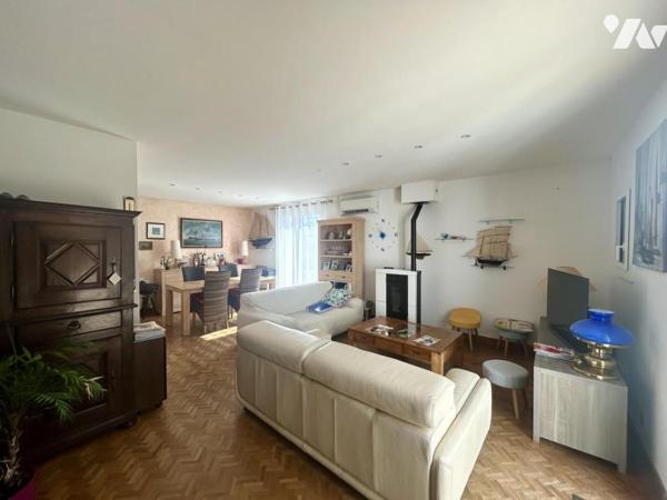 Maison T5 de 122m² avec piscine, proche centre de SOULLANS 