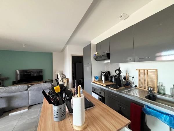 Appartement à louer 4 pièces 85.12m² Montbéliard (25200)