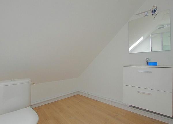 Appartement à louer    1 pièce •  Roye