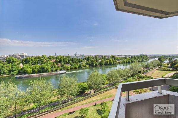 Front de Seine. VUE PANORAMIQUE. 4 pièces 94 m². TERRASSE. CAVE. DOUBLE PARKING.