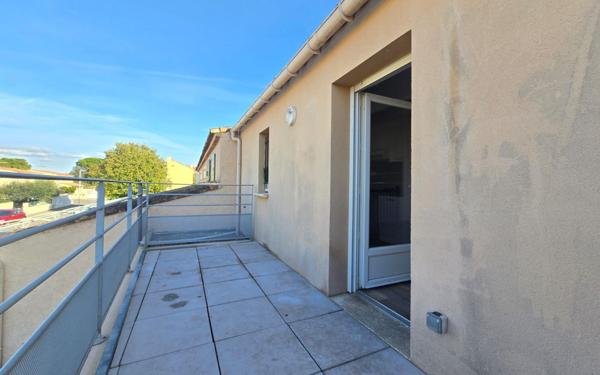 Appartement à louer    1 pièce • 27,89 m2 Saint-Martin-de-Crau