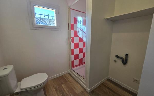 Appartement à louer    1 pièce • 27,89 m2 Saint-Martin-de-Crau