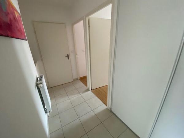 Appartement Concarneau T3  64.03 m2  avec parking privatif et balcon proche plages et voie verte .