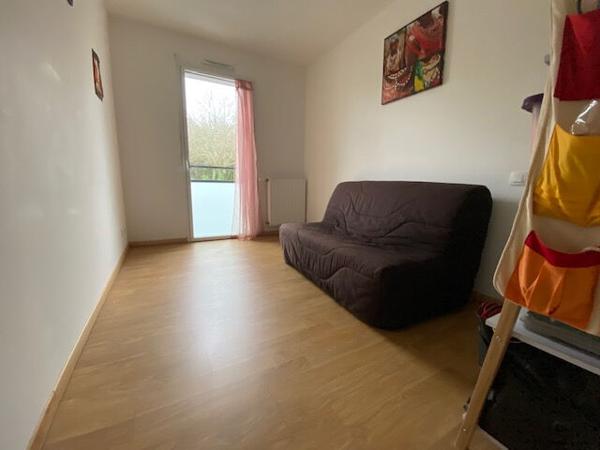 Appartement Concarneau T3  64.03 m2  avec parking privatif et balcon proche plages et voie verte .