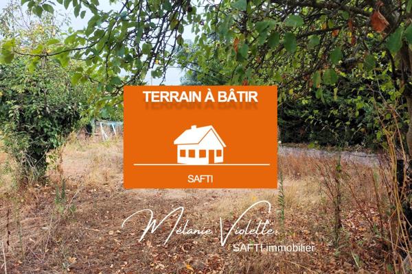 Terrain constructible de 528m² à Mareuil-sur-Lay-Dissais