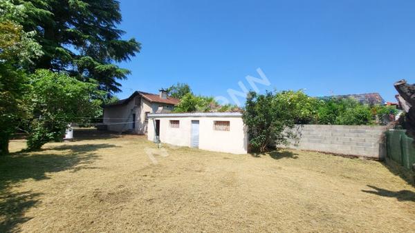 Maison Toulouse T3 82.5m2 sur une belle parcelle paysagée de 722m² avec dependances et garages