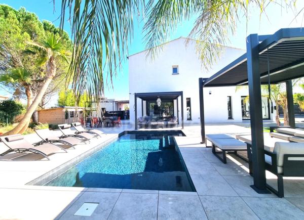 Villa de prestige avec jardin paysagé - Garage, Piscine