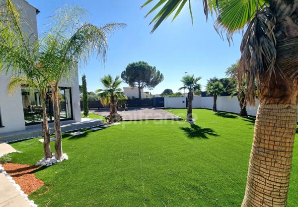 Villa de prestige avec jardin paysagé - Garage, Piscine