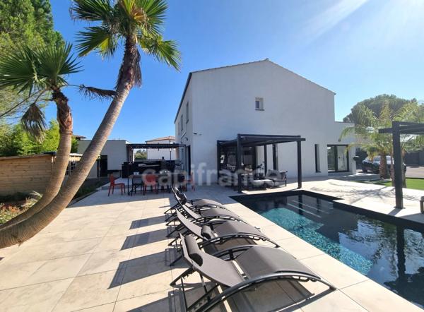 Villa de prestige avec jardin paysagé - Garage, Piscine